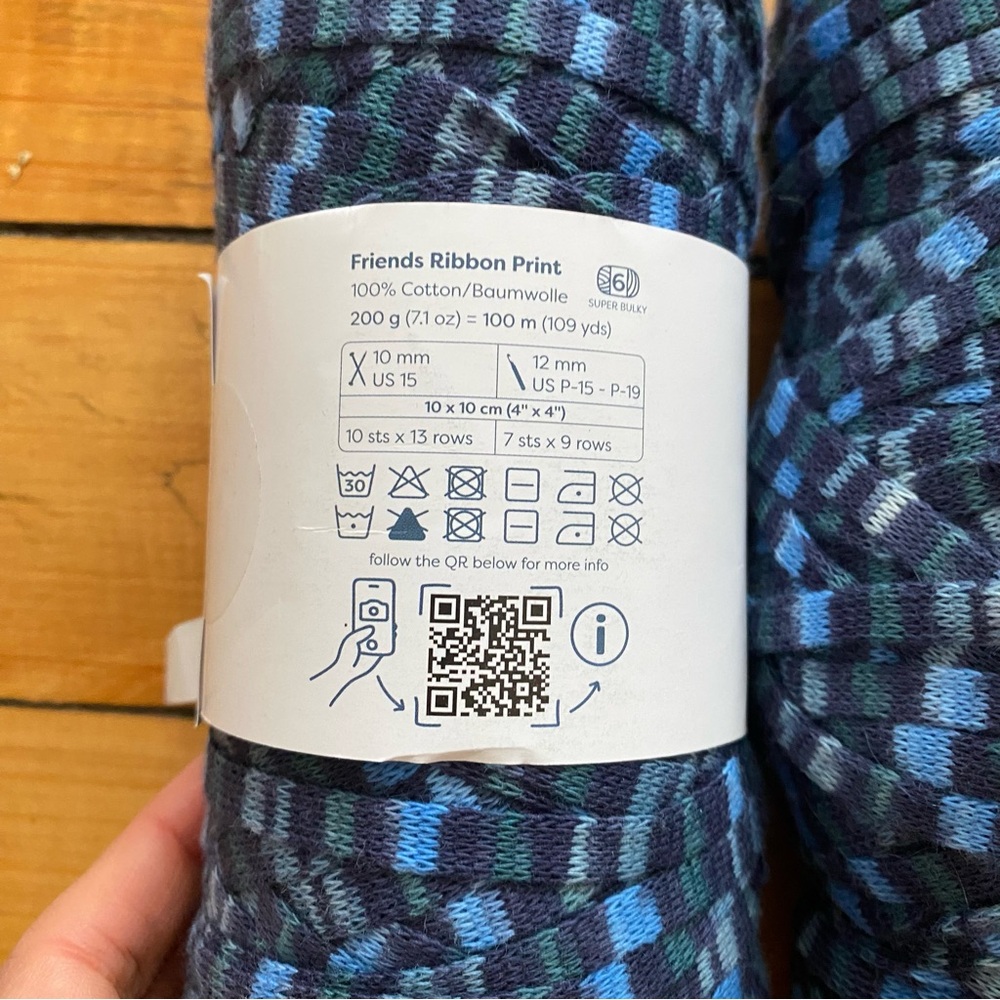 💙 Bundle of 1 Skein and Most of Another Hobbii Friends Ribbon 100% Cotton Yarn - Picture 2 of 3